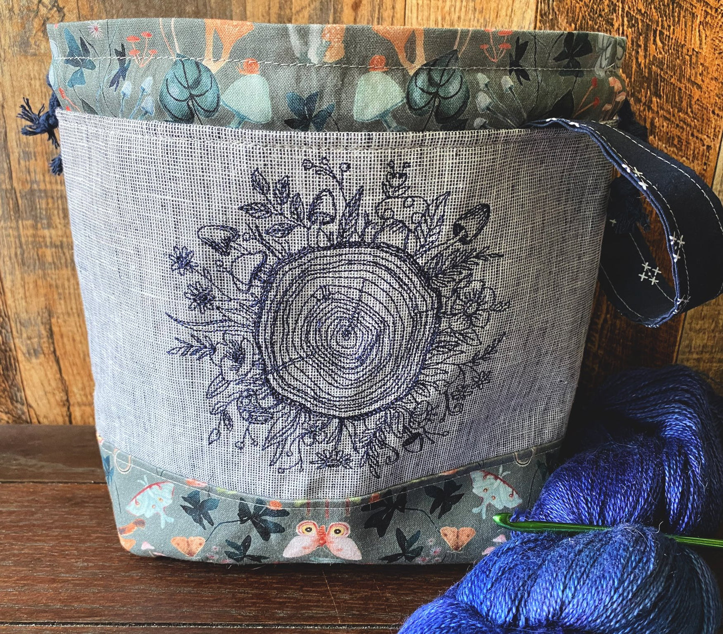 Nurse Log Small Project Bag
