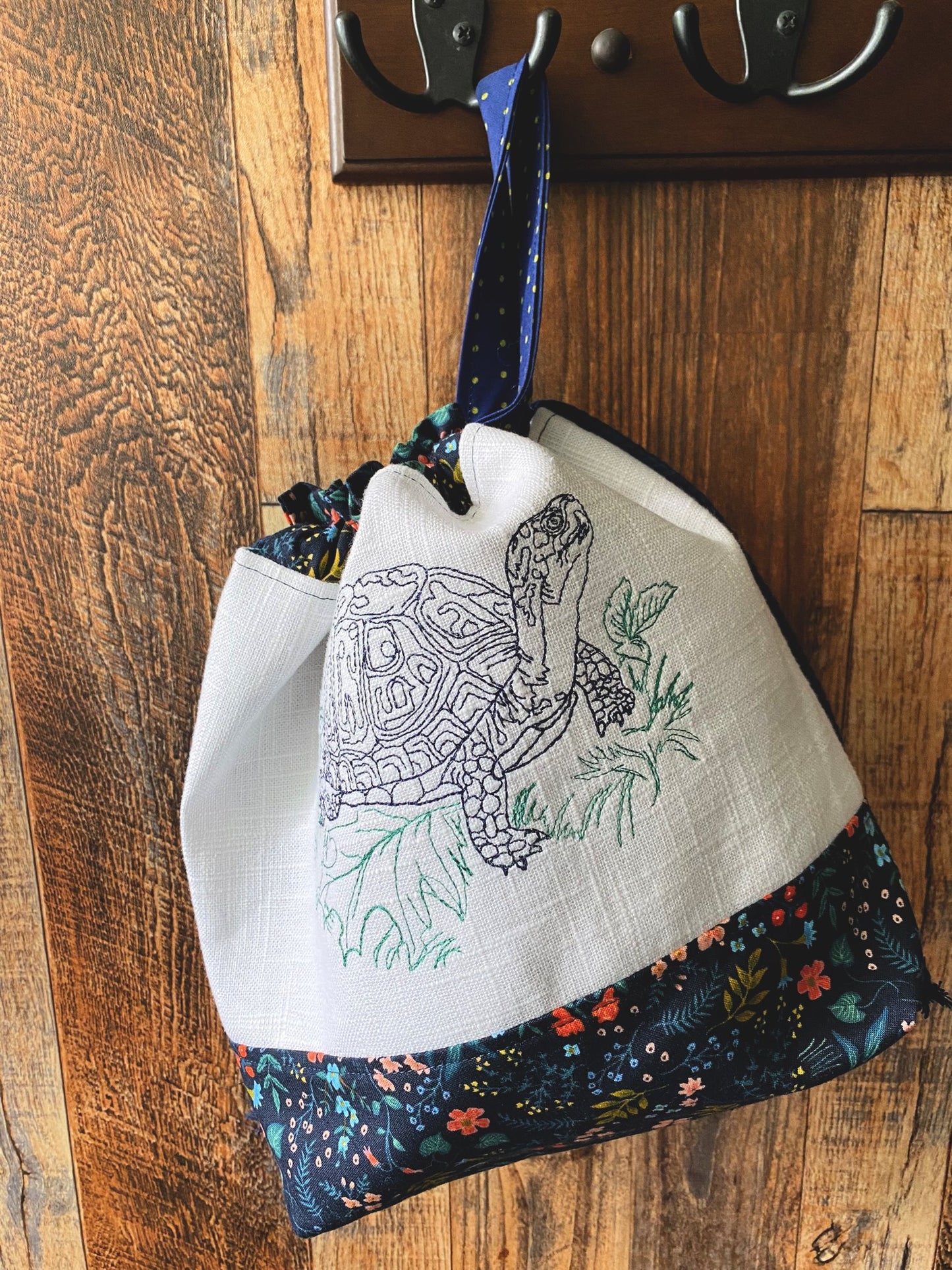 Box Turtle Medium Project Bag