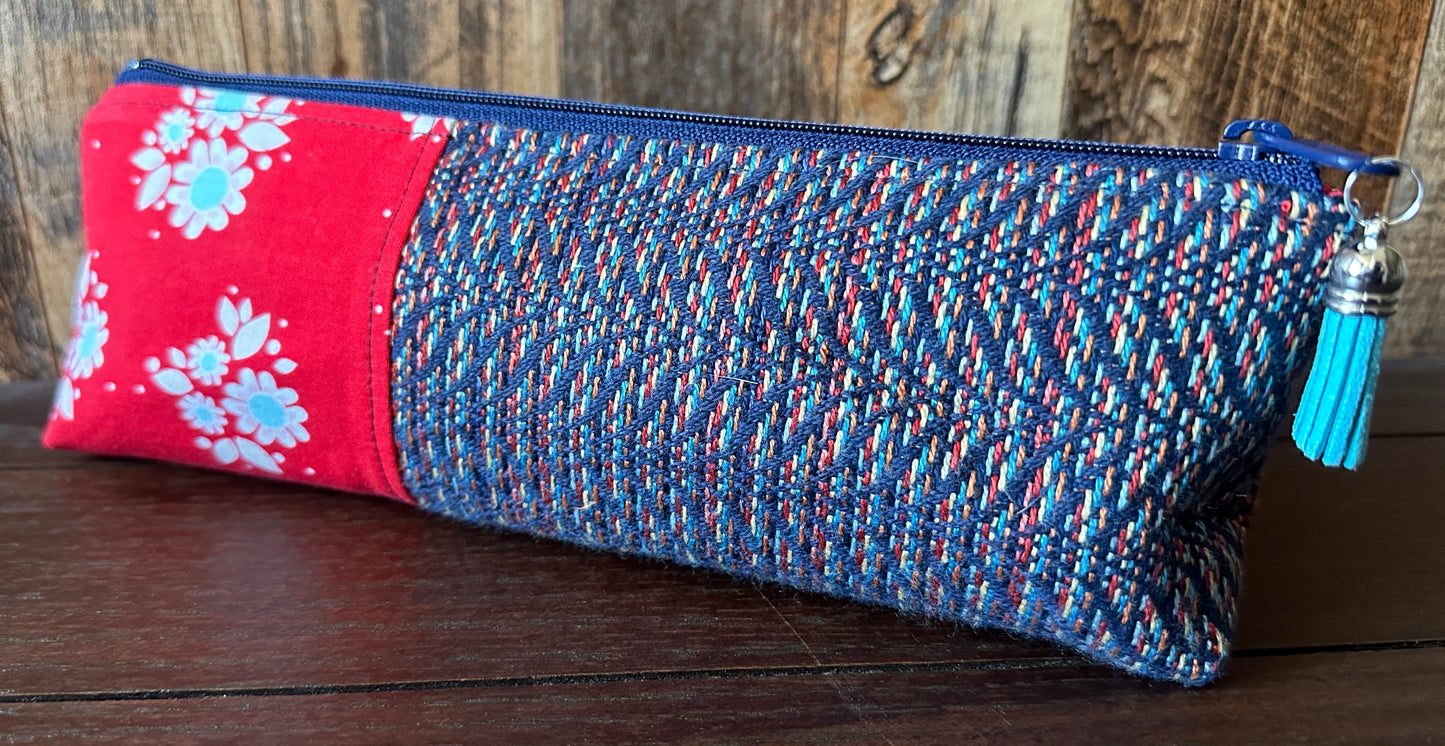 Dala Sheep Long and Lean Zipper Bag