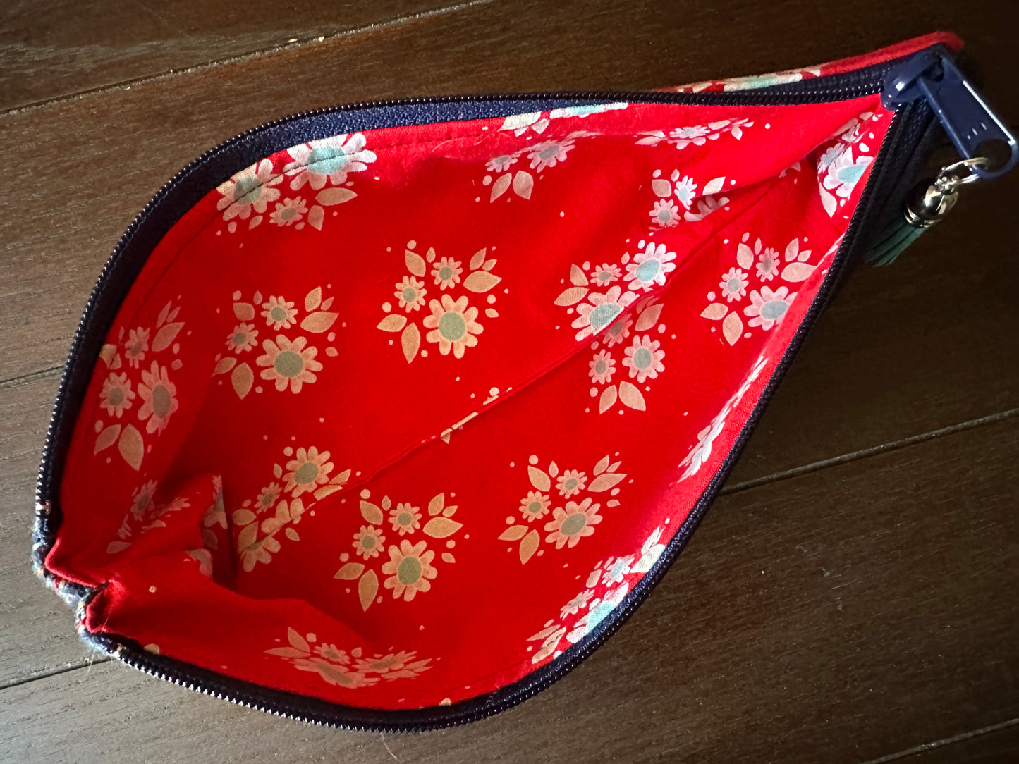 Dala Sheep Long and Lean Zipper Bag