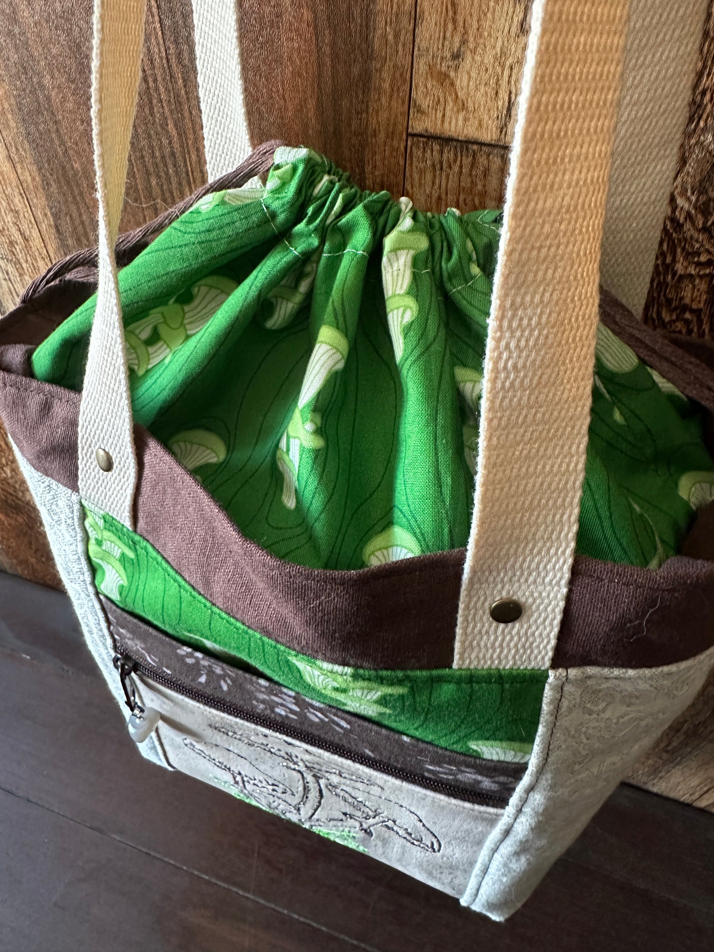 Verdant Mushrooms Medium Firefly Project Bag