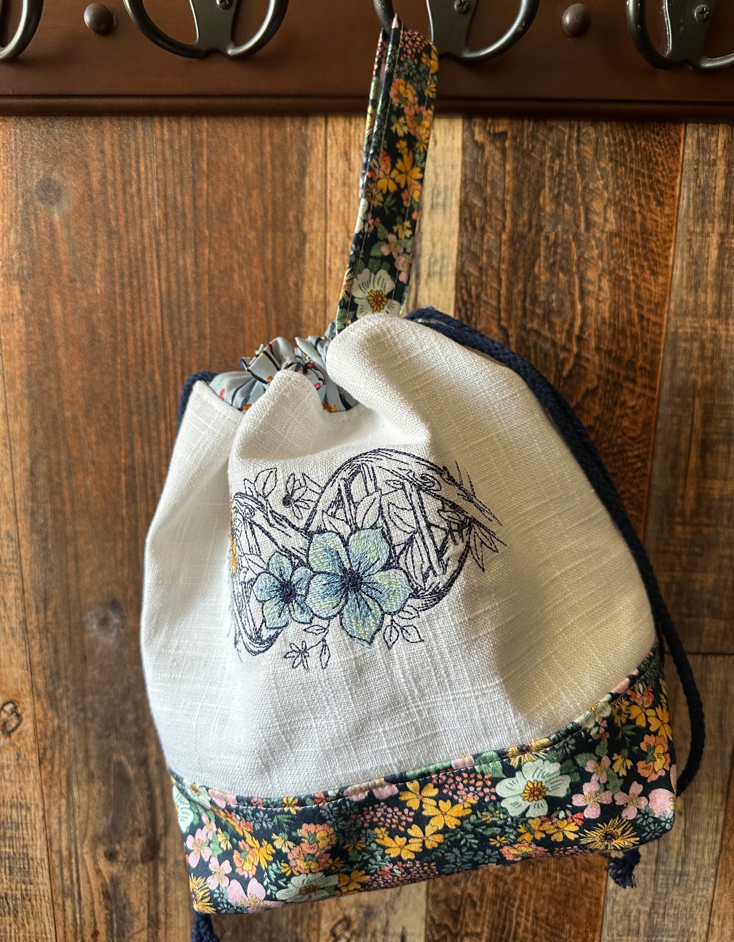 Gardening in my DNA Medium Project Bag