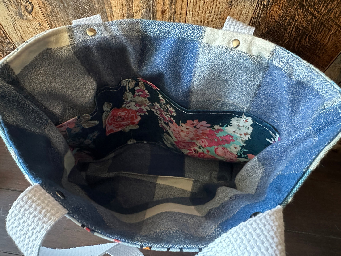 Gardening in my DNA Tote/Book Bag