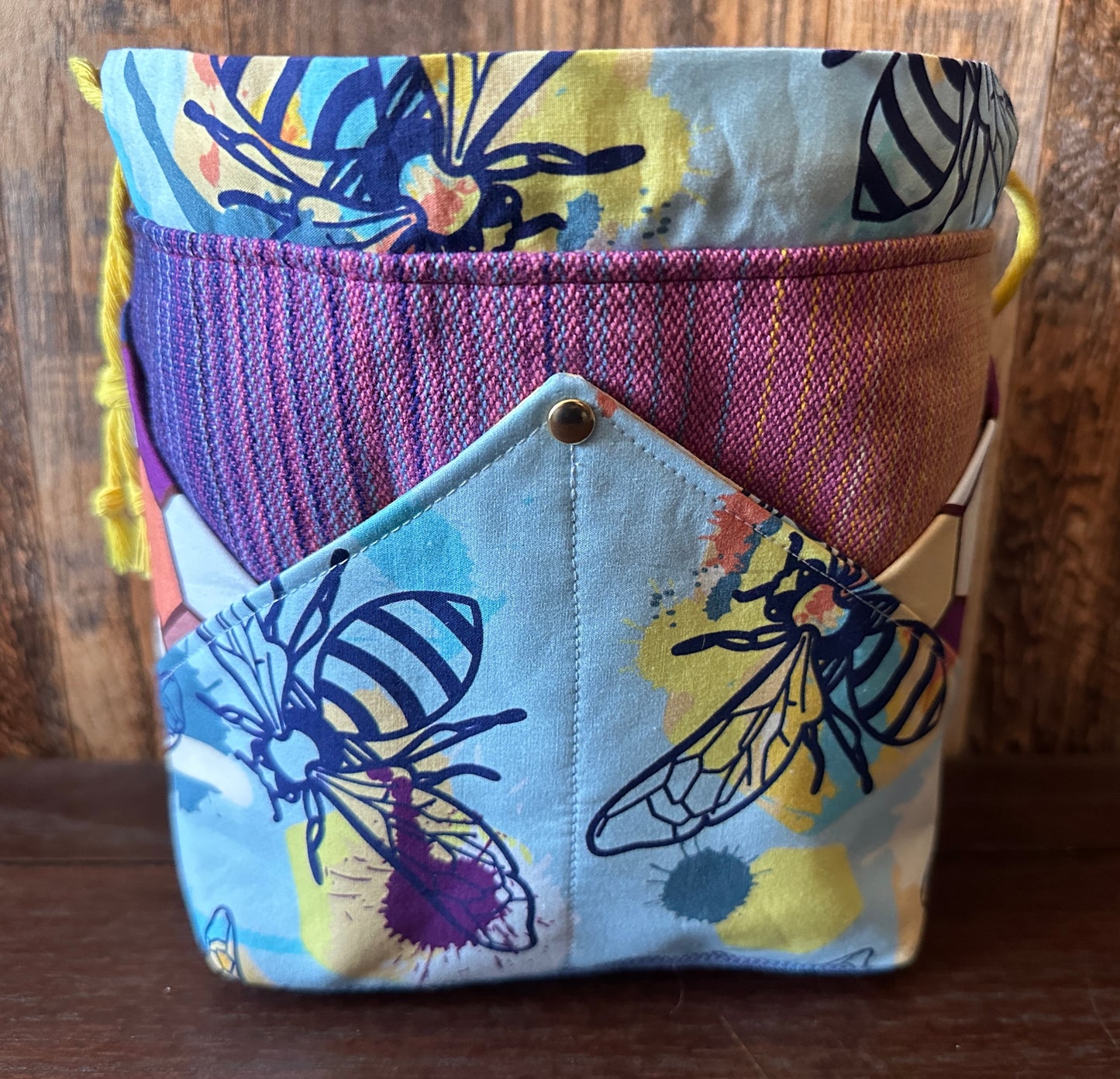 Buzzy Bees Plenty O' Pockets Small Drawstring Pouch
