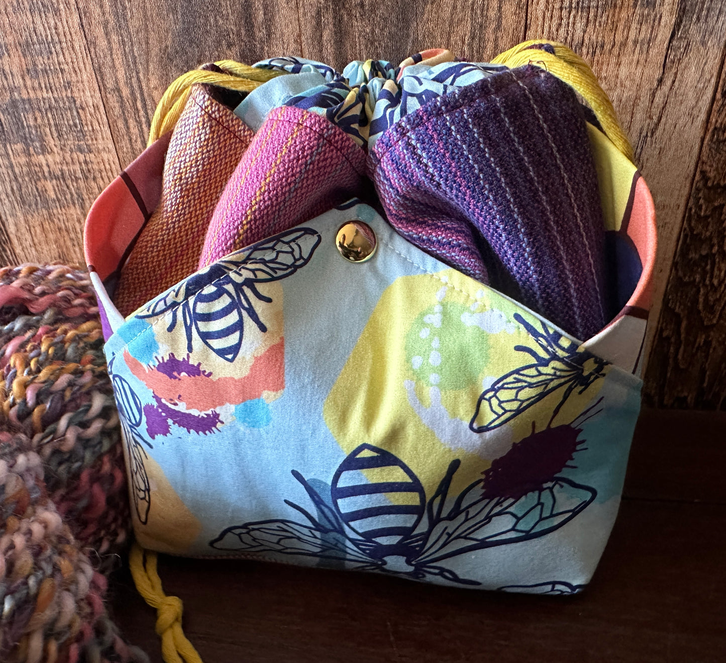 Buzzy Bees Plenty O' Pockets Small Drawstring Pouch