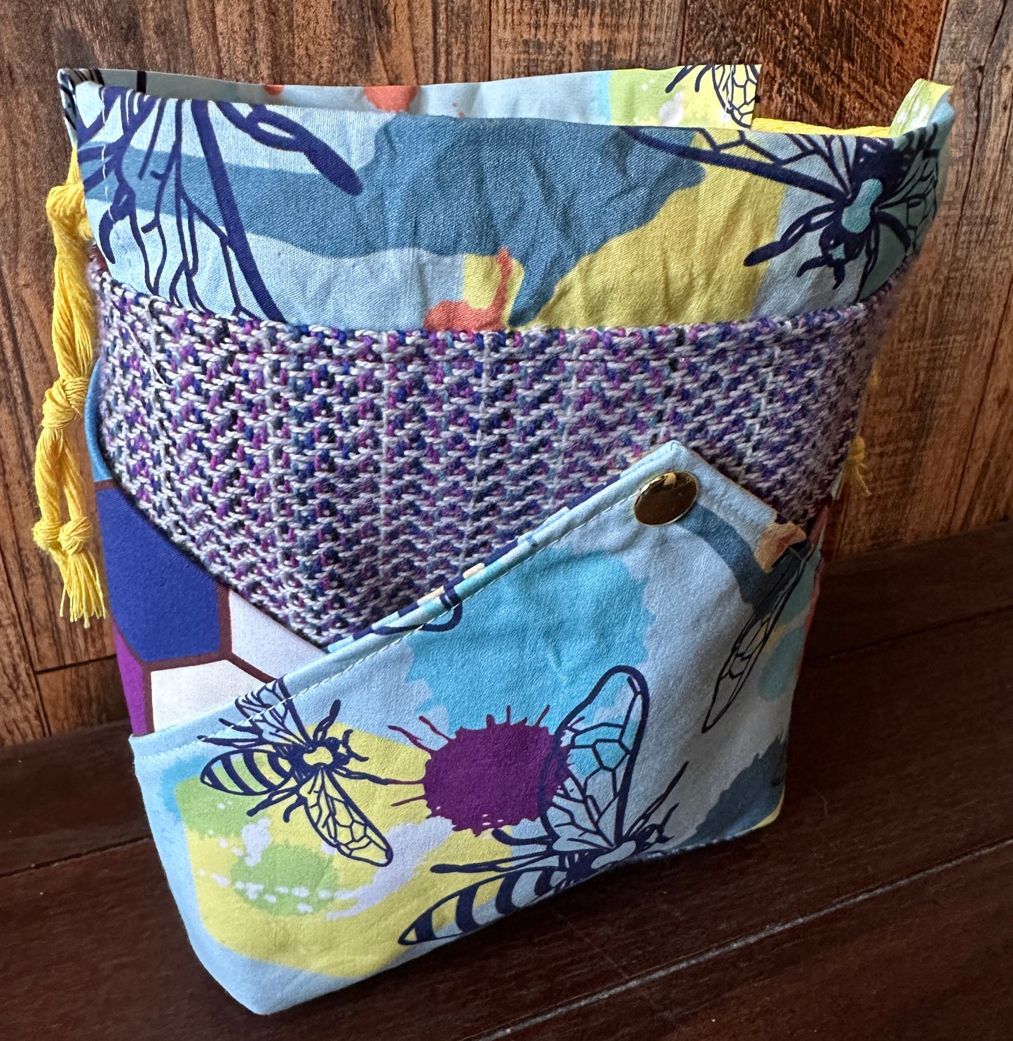 Buzzy Bees Plenty O' Pockets Small Drawstring Pouch