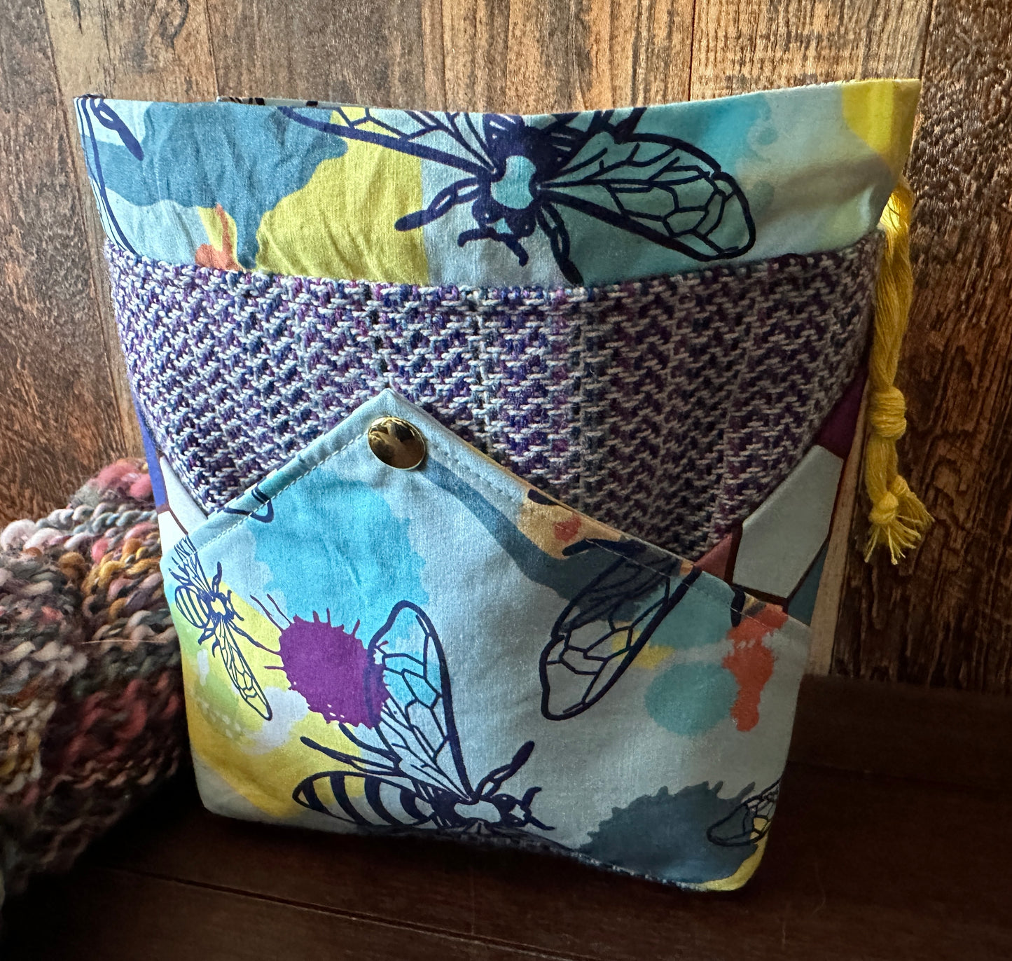 Buzzy Bees Plenty O' Pockets Small Drawstring Pouch