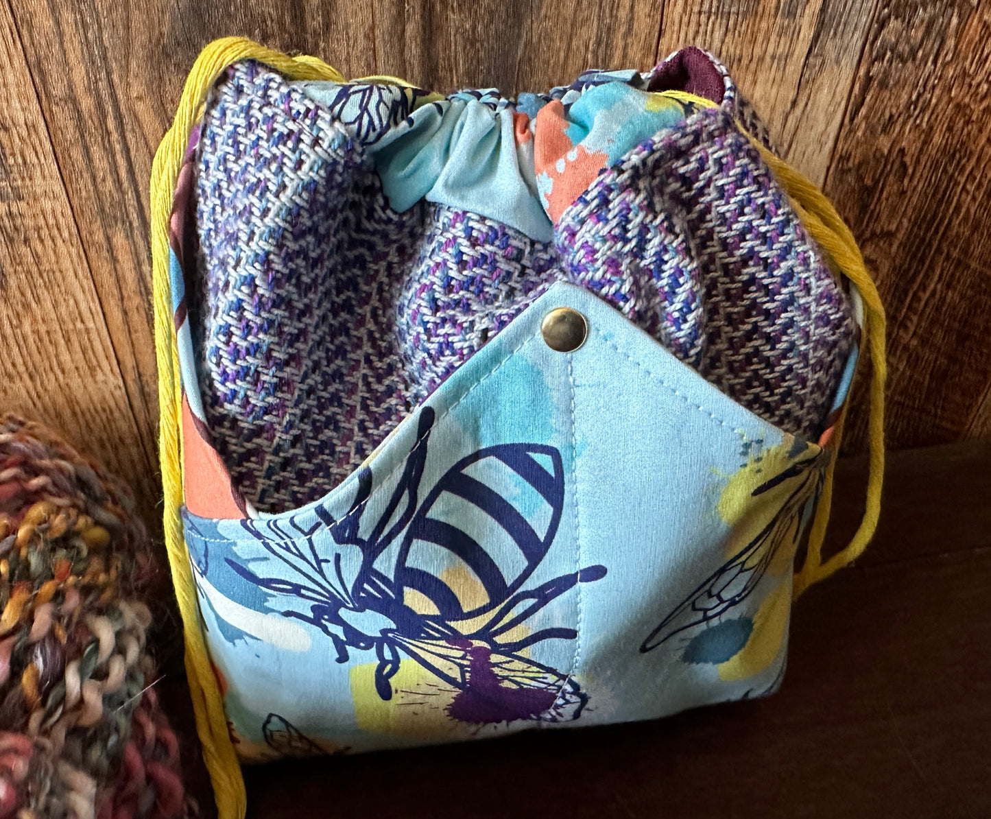 Buzzy Bees Plenty O' Pockets Small Drawstring Pouch