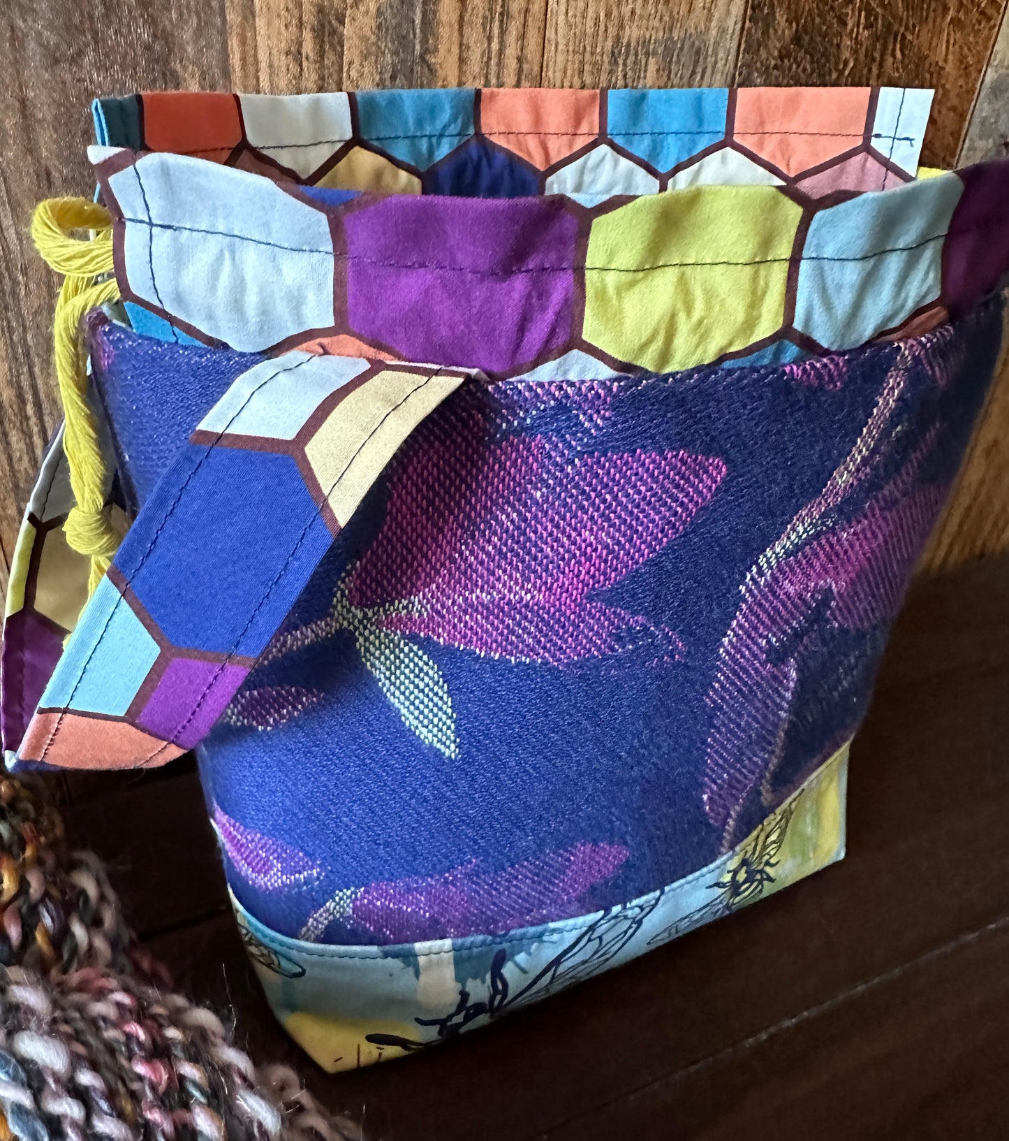 Buzzy Bees Small Project Bag