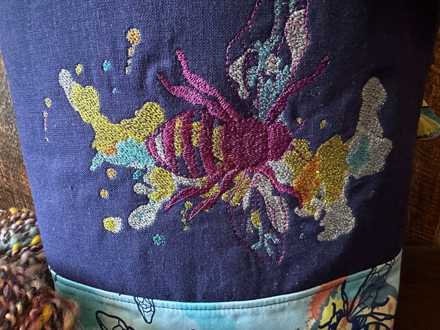Buzzy Bees Medium Project Bag