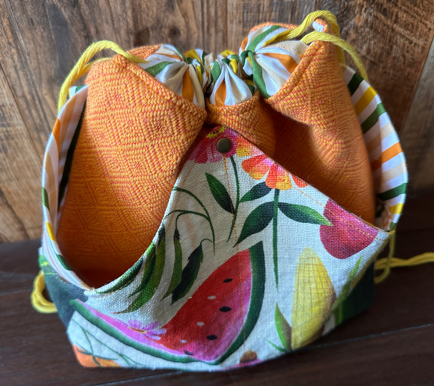 Summer Garden Plenty O' Pockets Large Drawstring Pouch