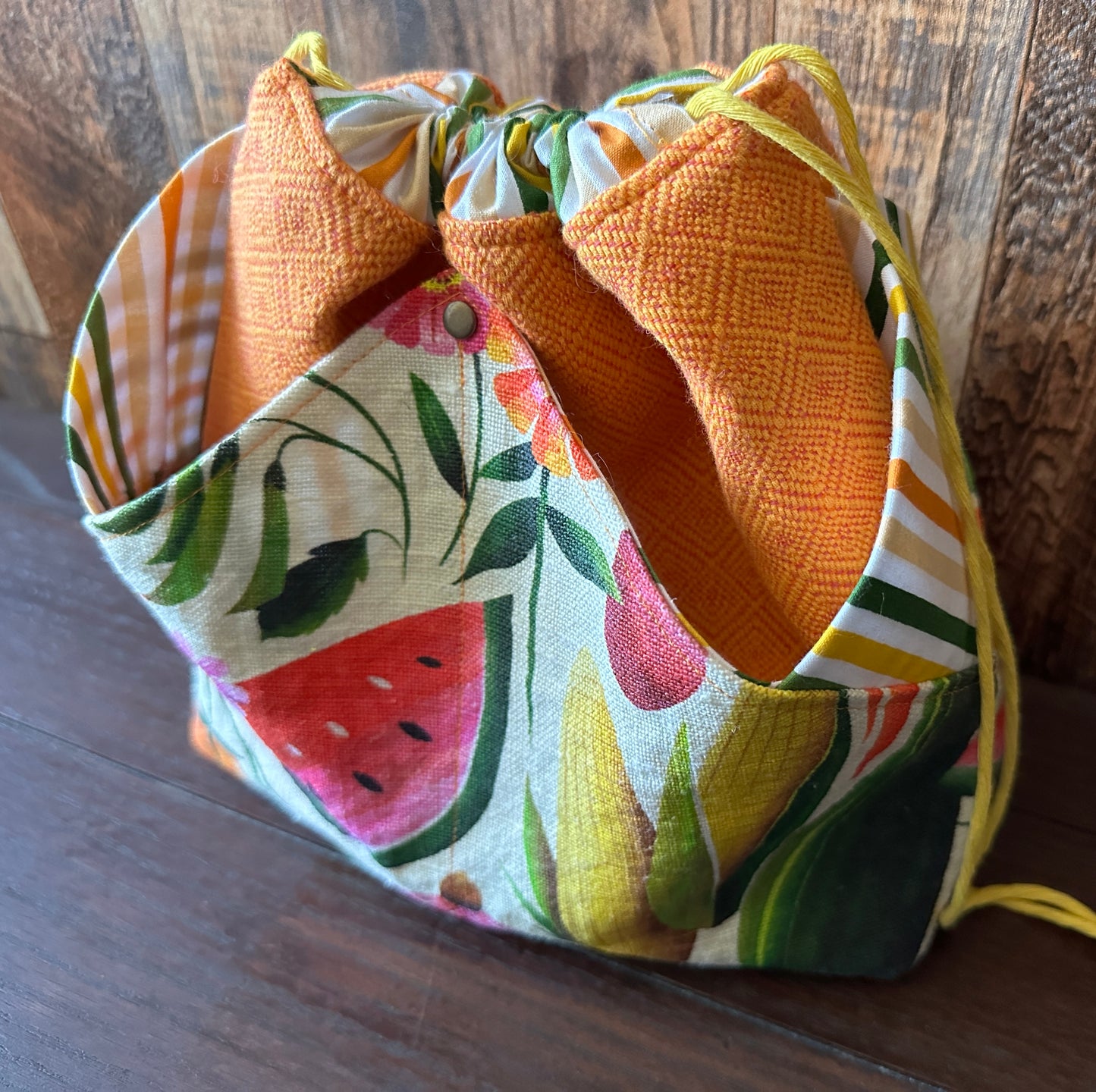 Summer Garden Plenty O' Pockets Large Drawstring Pouch