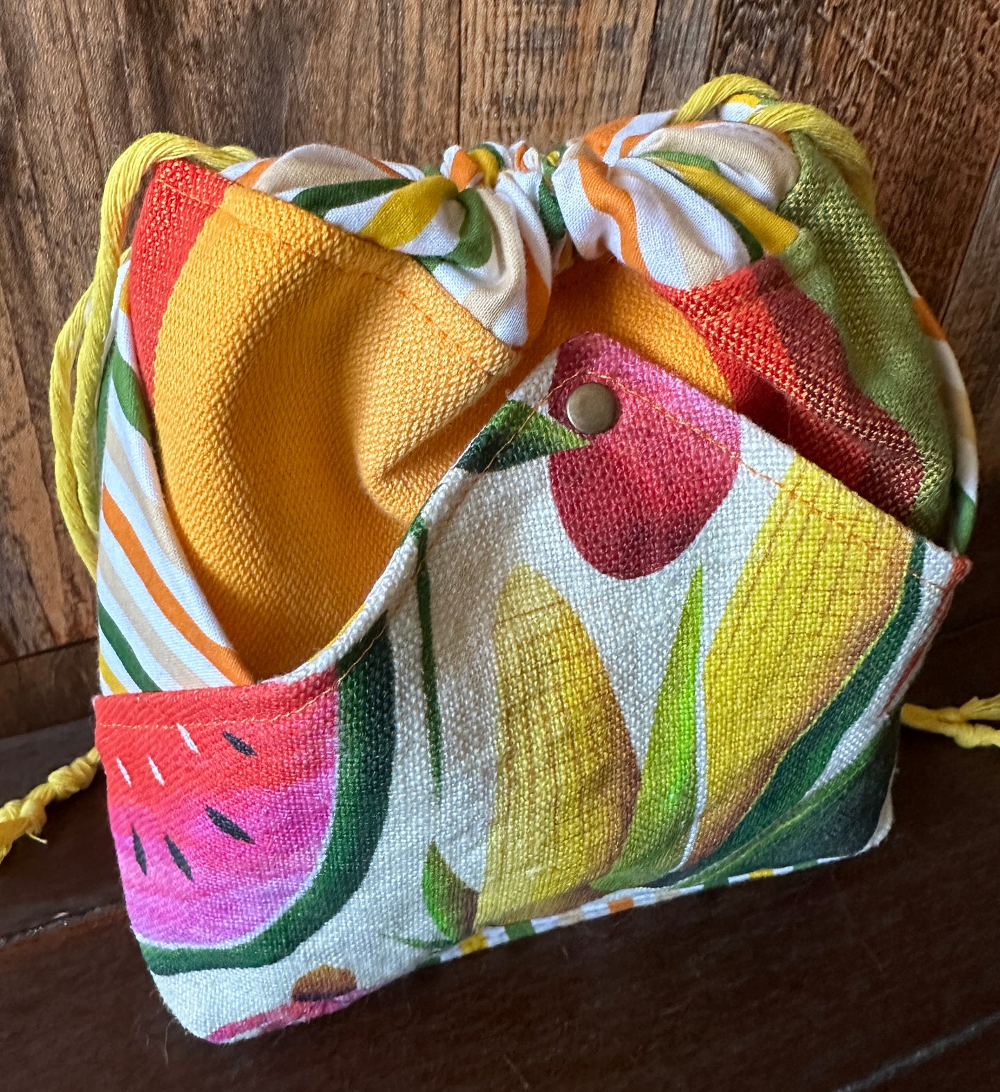 Summer Garden Plenty O' Pockets Small Drawstring Pouch