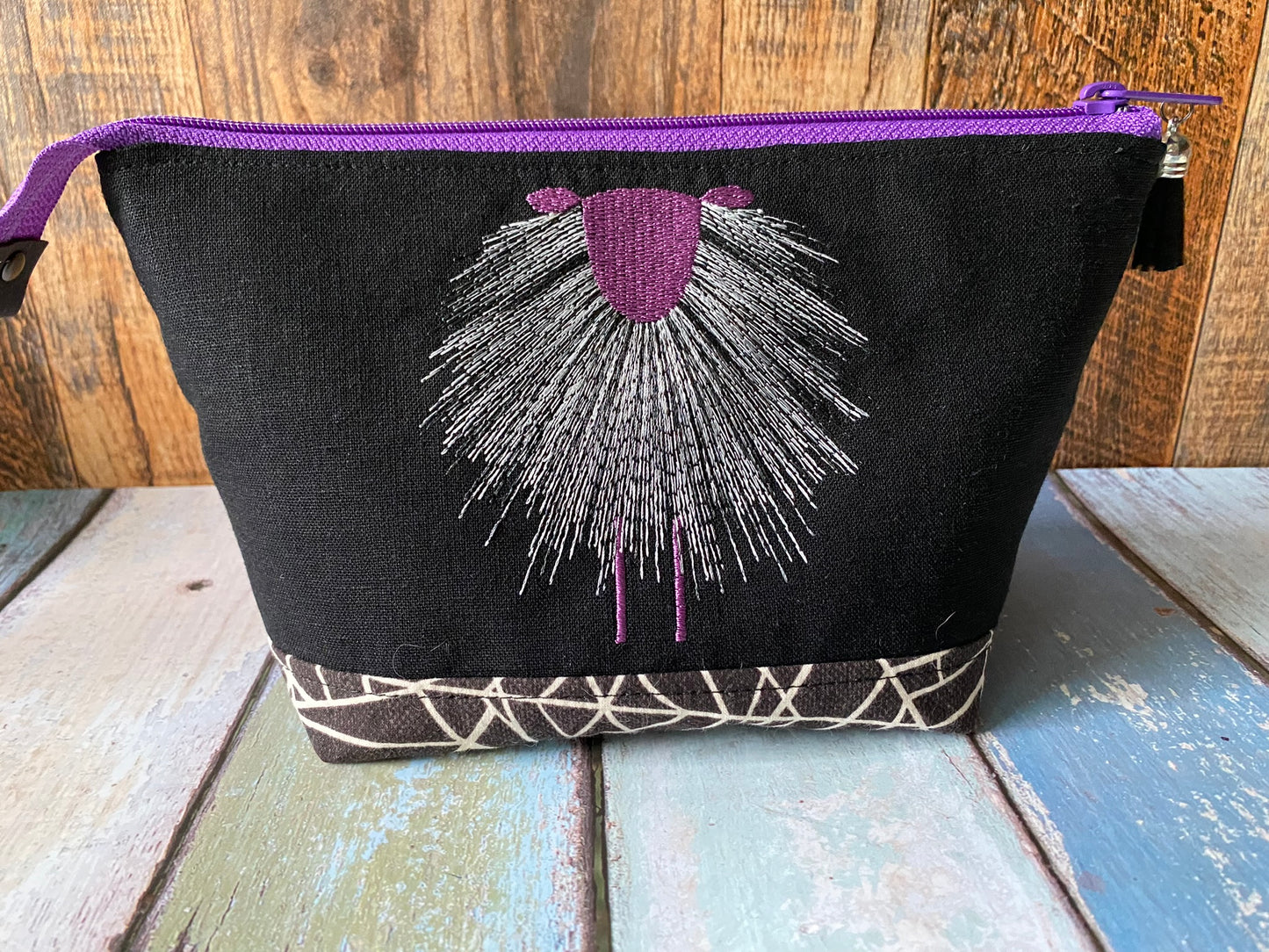Black Sheep Small Open Wide Spindle Bag