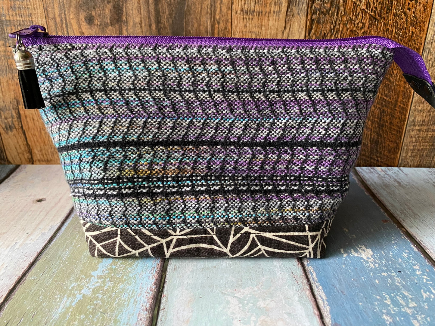 Black Sheep Small Open Wide Spindle Bag