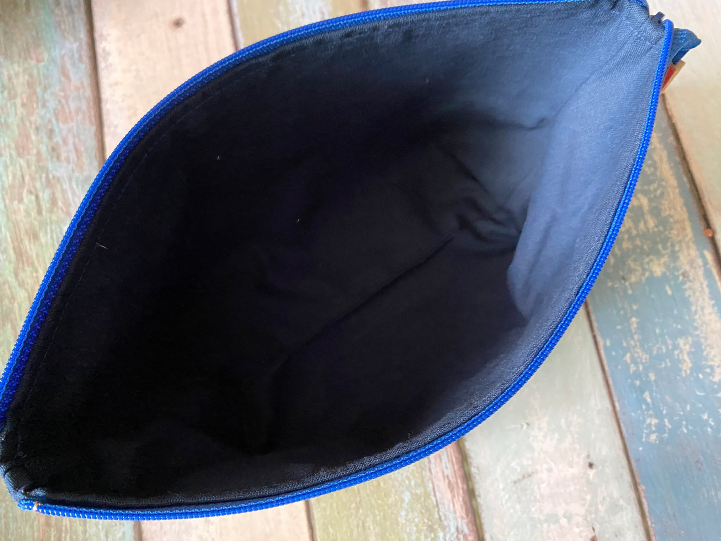 Bunny Bum Medium Open Wide Spindle Bag