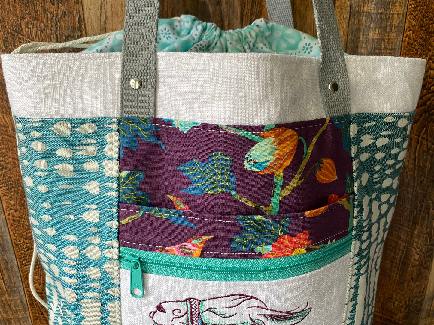 Leafy Llama Large Firefly Project Bag