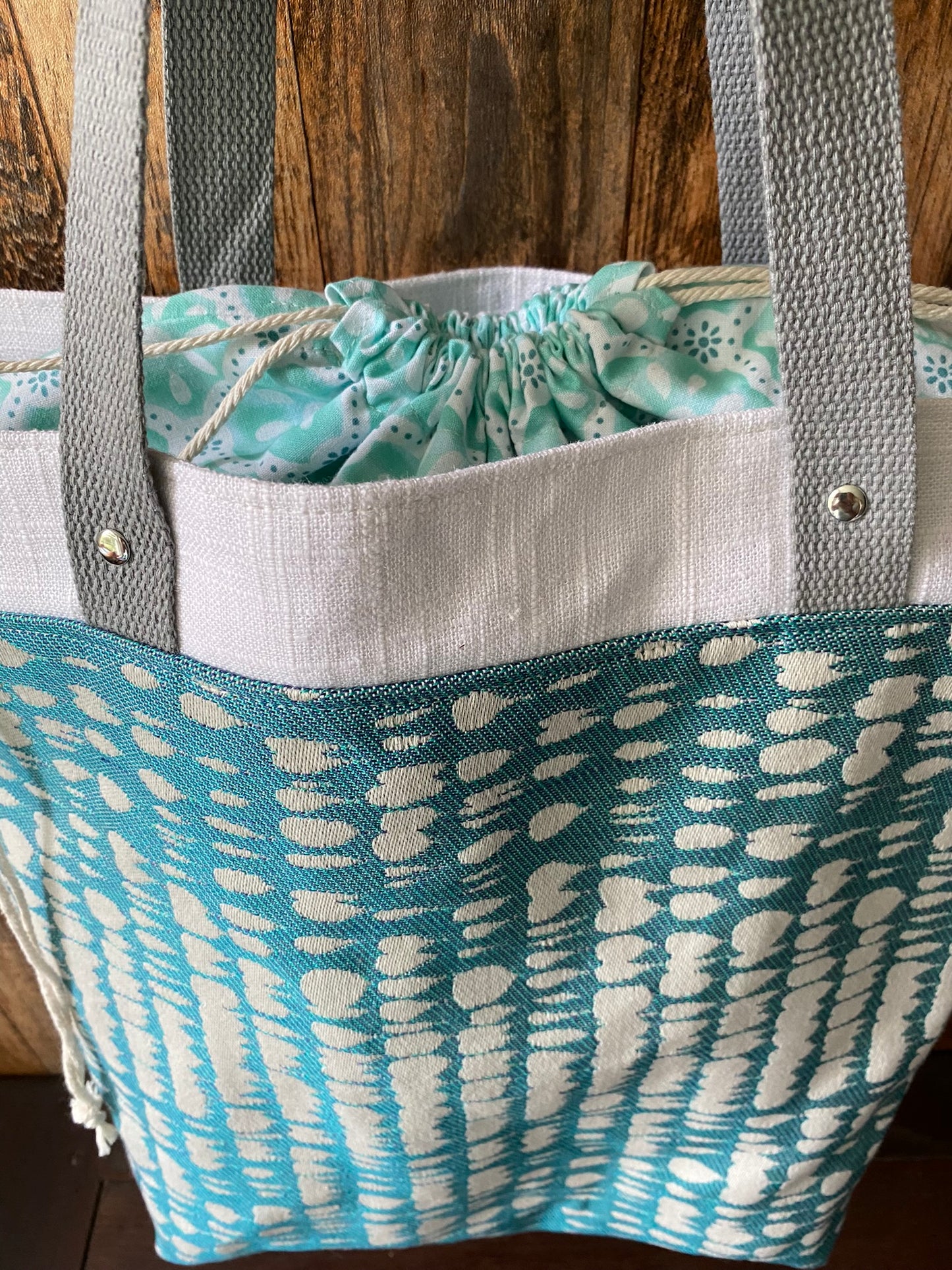 Leafy Llama Large Firefly Project Bag