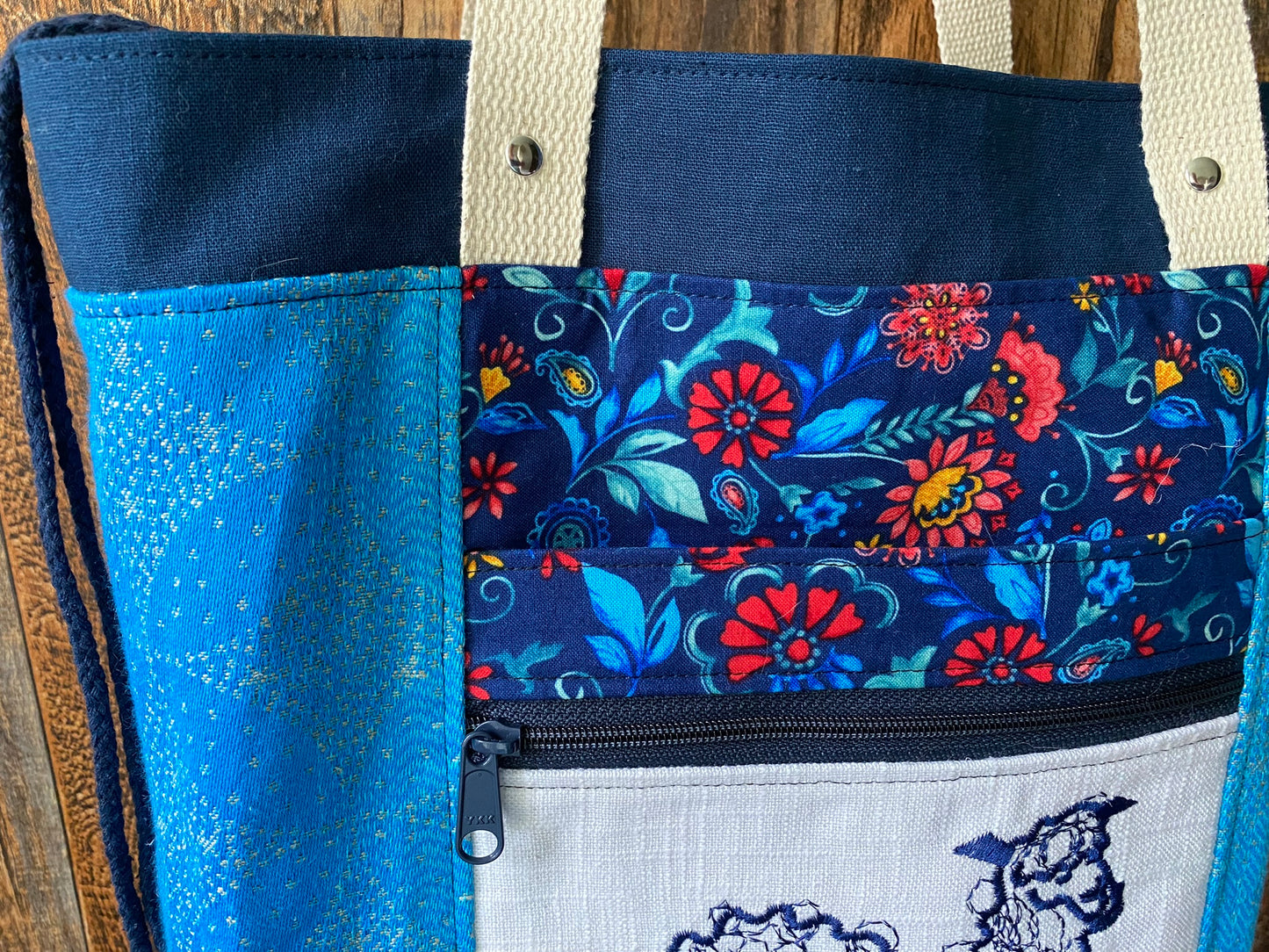 Llama Large Firefly Project Bag