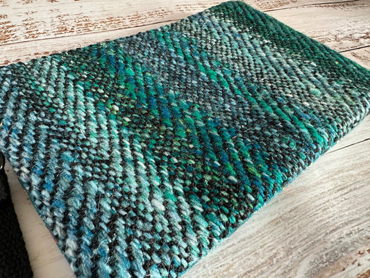 Delightful Dragons Double Zipper Clutch~ Perfect for E-Readers (Copy)