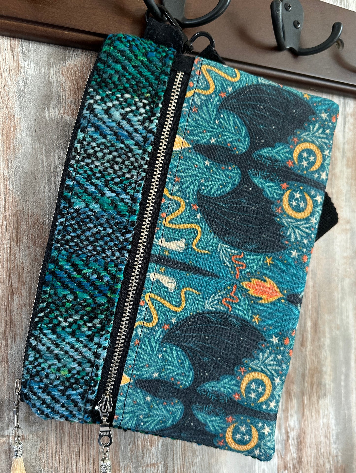 Delightful Dragons Double Zipper Clutch~ Perfect for E-Readers (Copy)