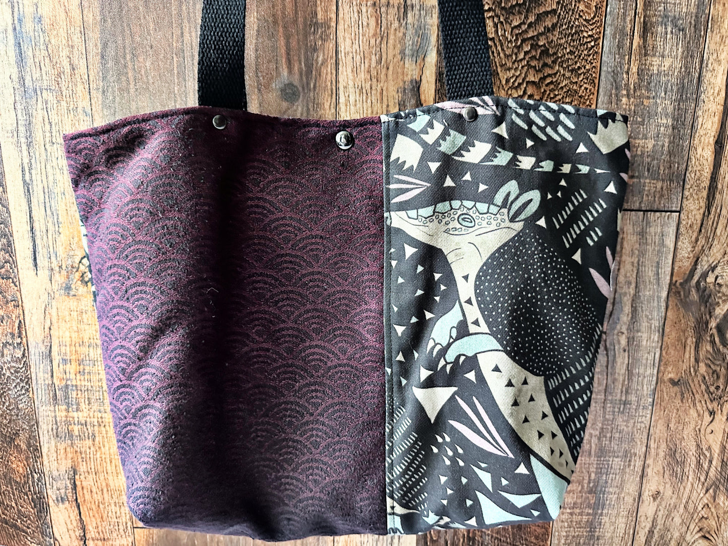 Armadillo Tote Bag with Zipper Pocket Divider