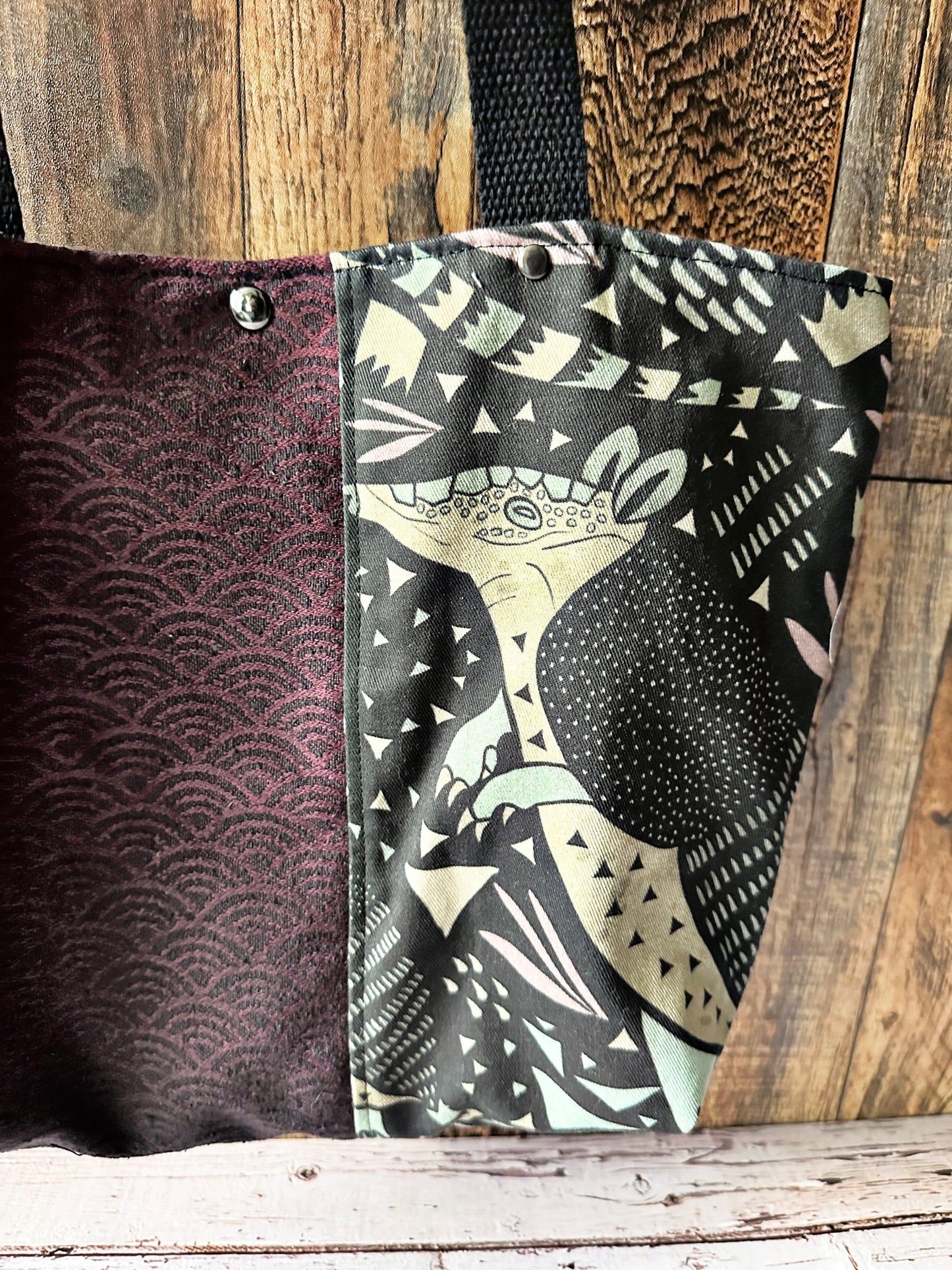 Armadillo Tote Bag with Zipper Pocket Divider