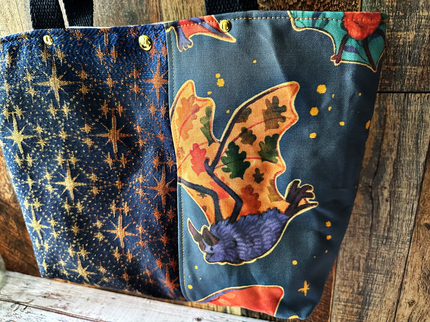 Beautiful Bats Dark Blue Tote Bag with Zipper Pocket Divider