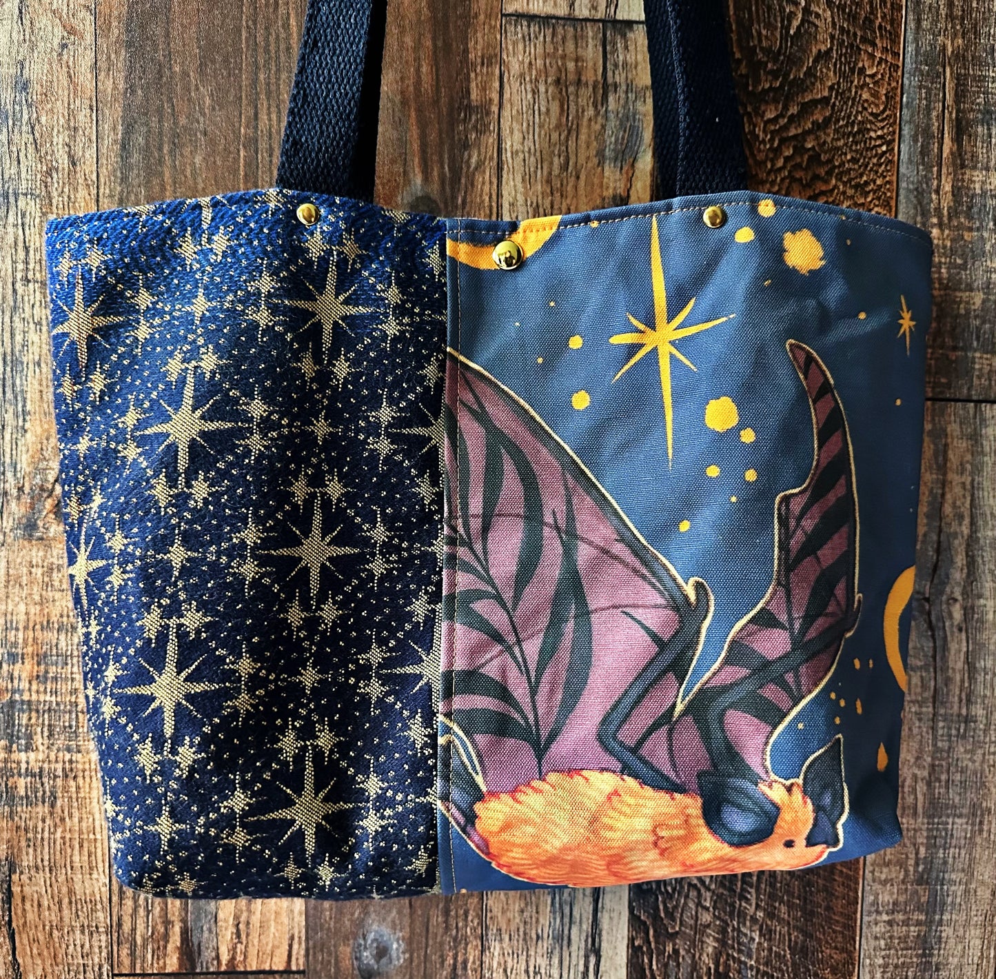 Beautiful Bats Dark Blue Tote Bag with Zipper Pocket Divider