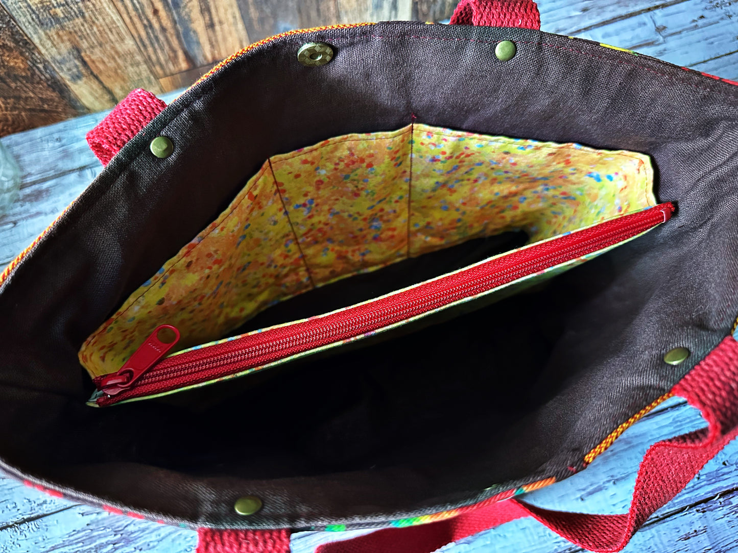 Armadillo Party Tote Bag with Zipper Pocket Divider