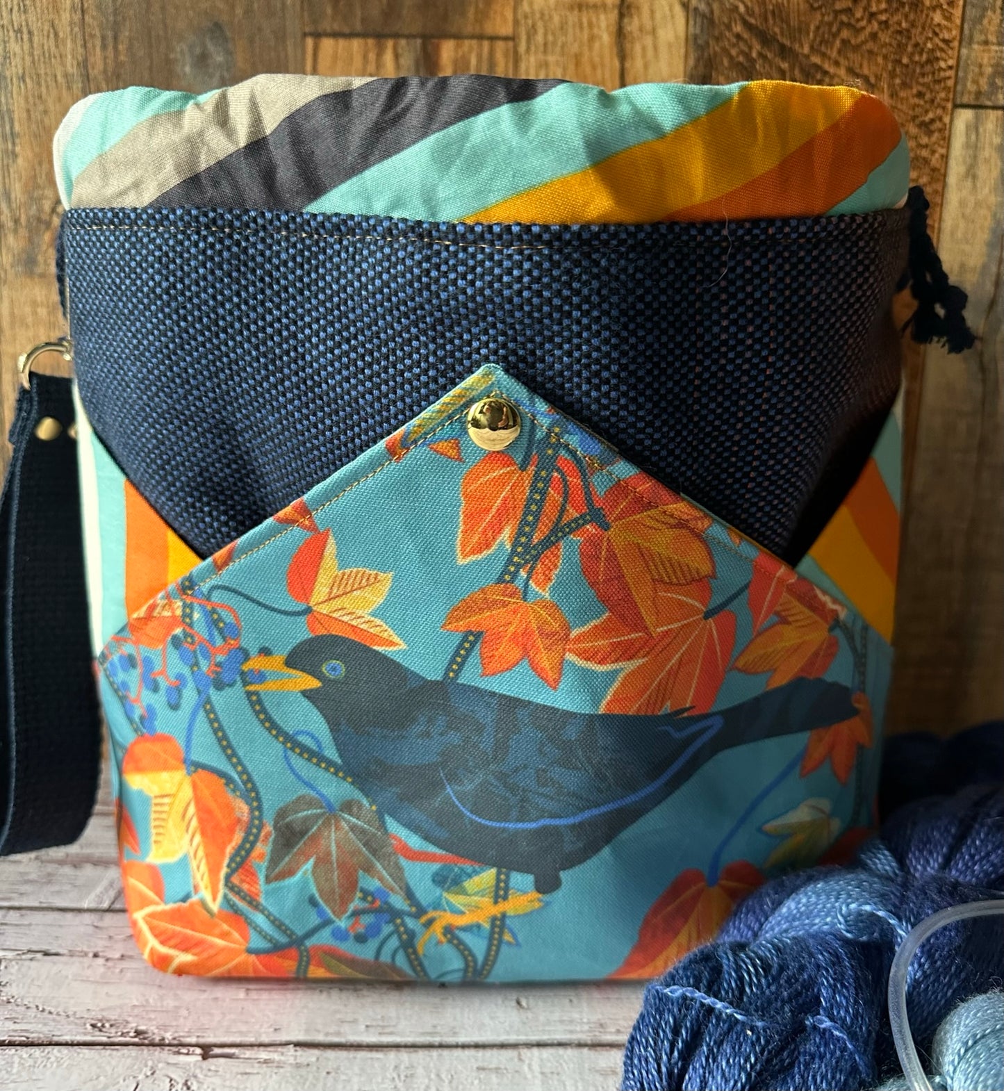 Blackbird in Maples Plenty O' Pockets Large Drawstring Pouch