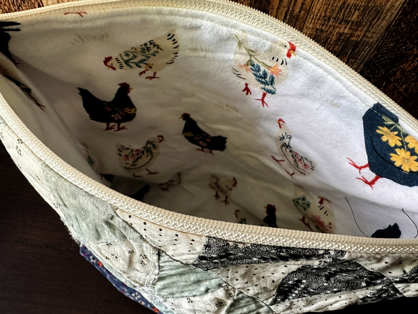 Repurposed Heritage Quilt Large Project or Cosmetic Zipper Bag