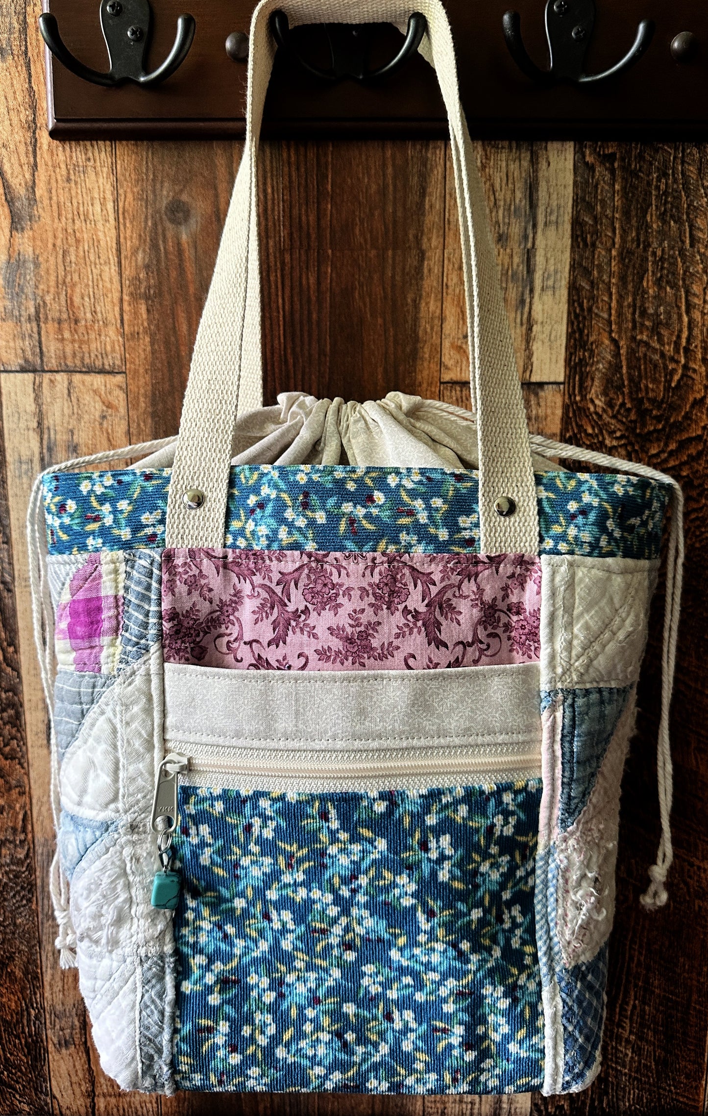 Repurposed Heritage Quilt Medium Deluxe Project Bag
