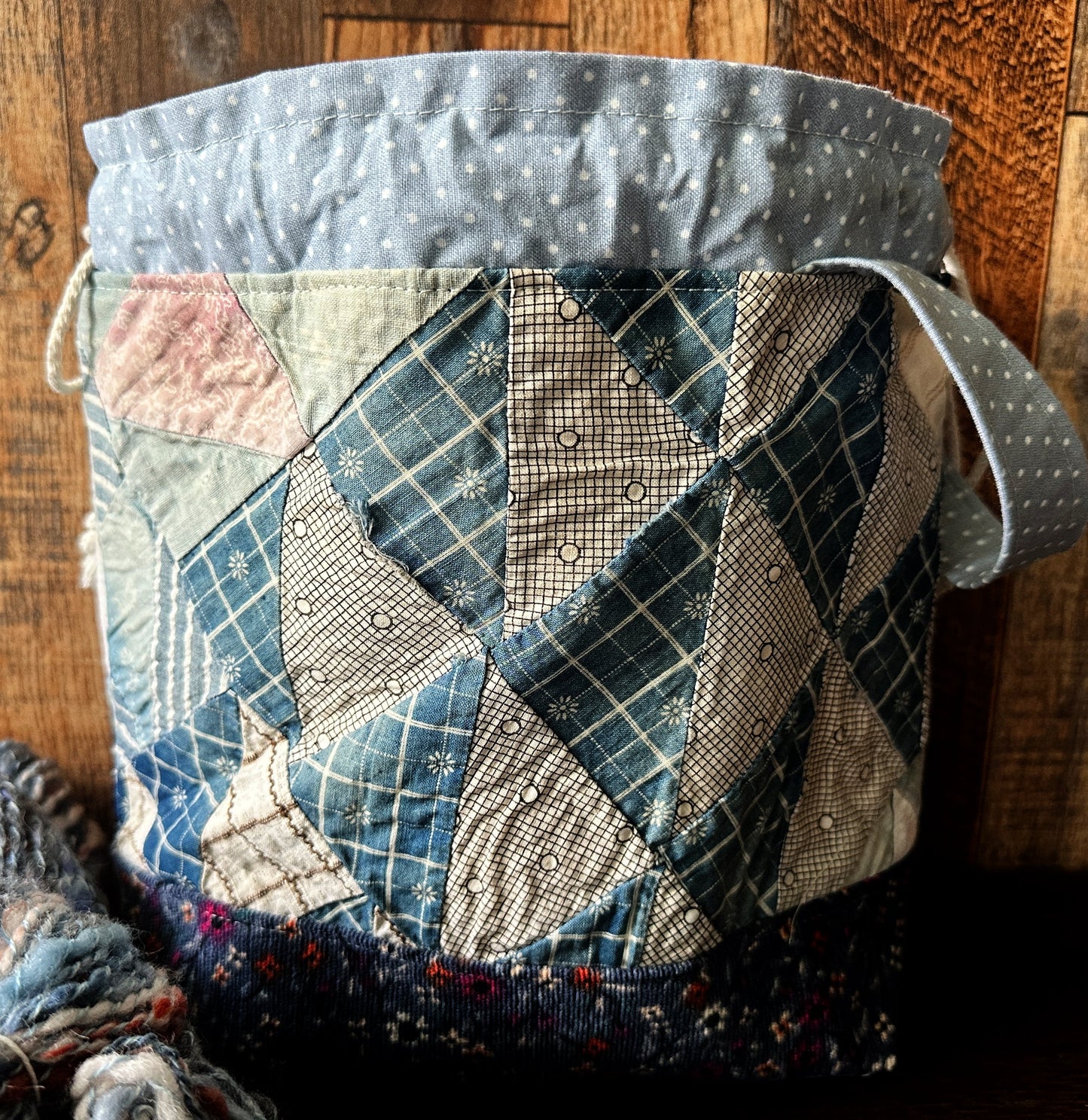 Repurposed Heritage Quilt Medium Project Bag