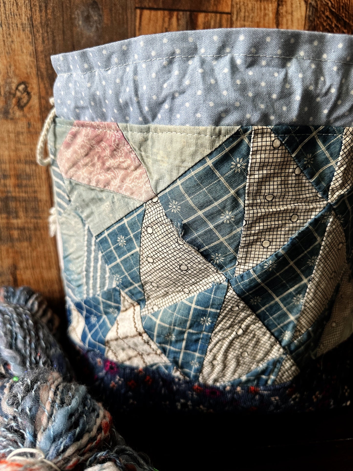 Repurposed Heritage Quilt Medium Project Bag