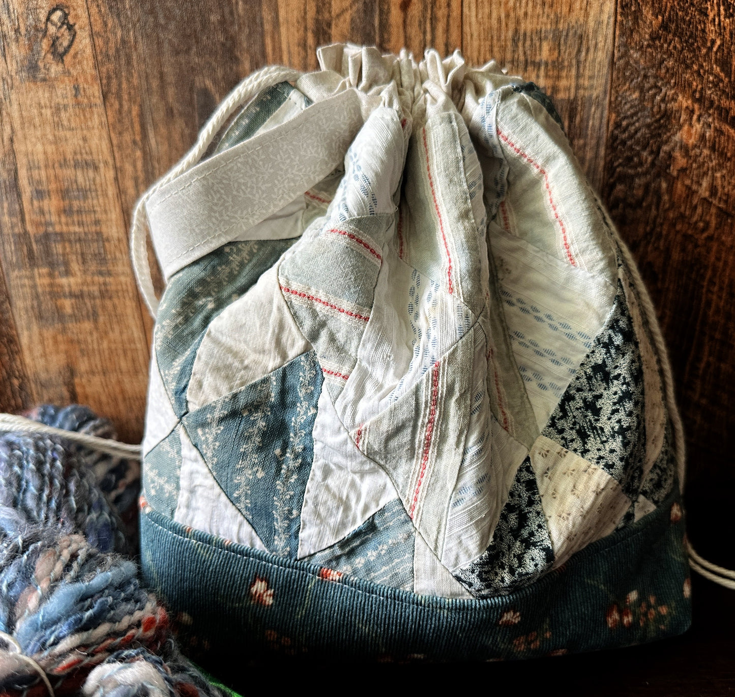 Repurposed Heritage Quilt Medium Project Bag
