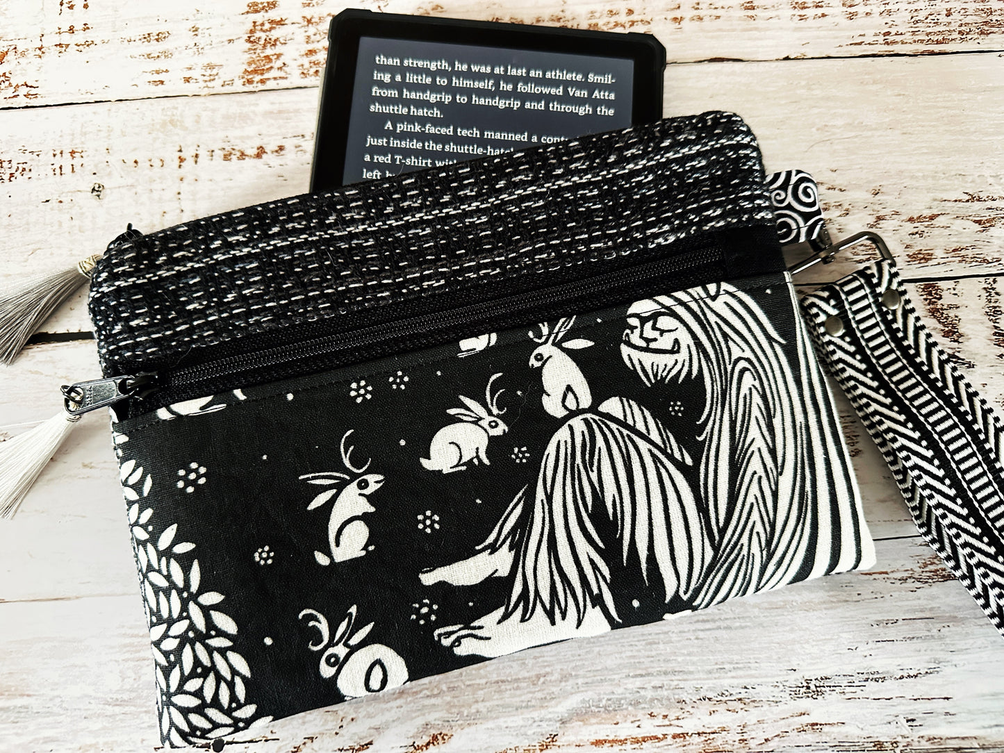 Sasquatch Double Zipper Pouch E-Reader Clutch