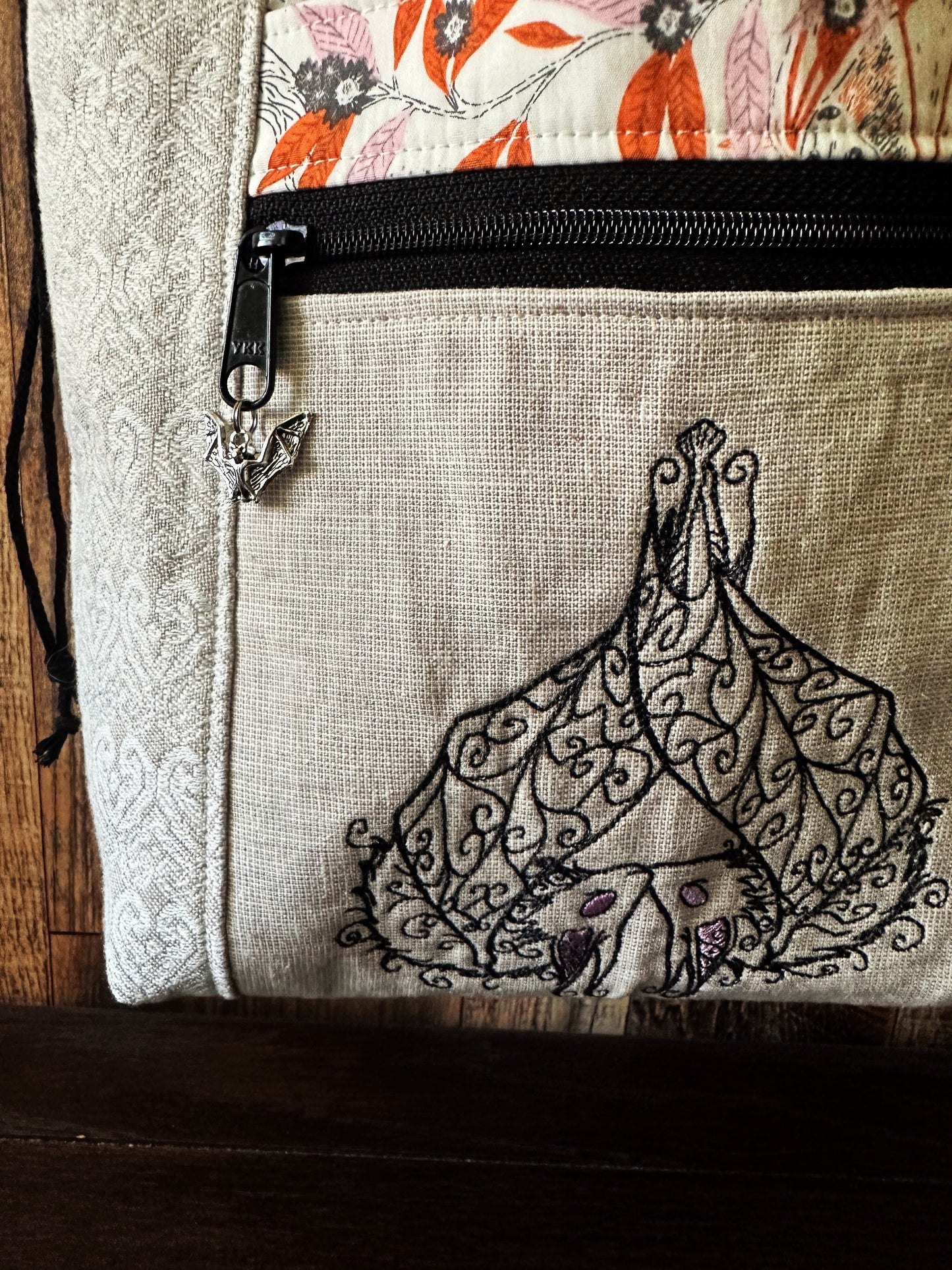 Lovely Bats Medium Firefly Project Bag