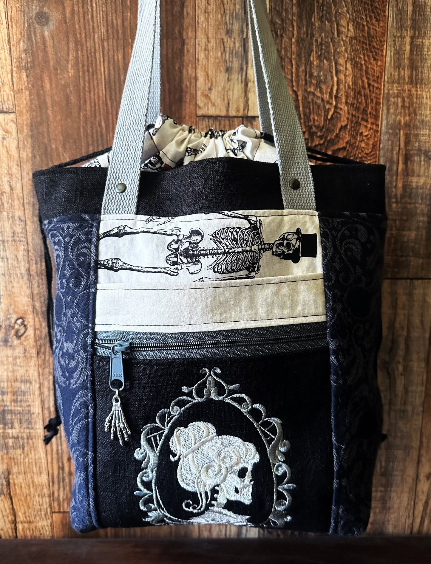 Her Gothic Silhouette Medium Firefly Project Bag