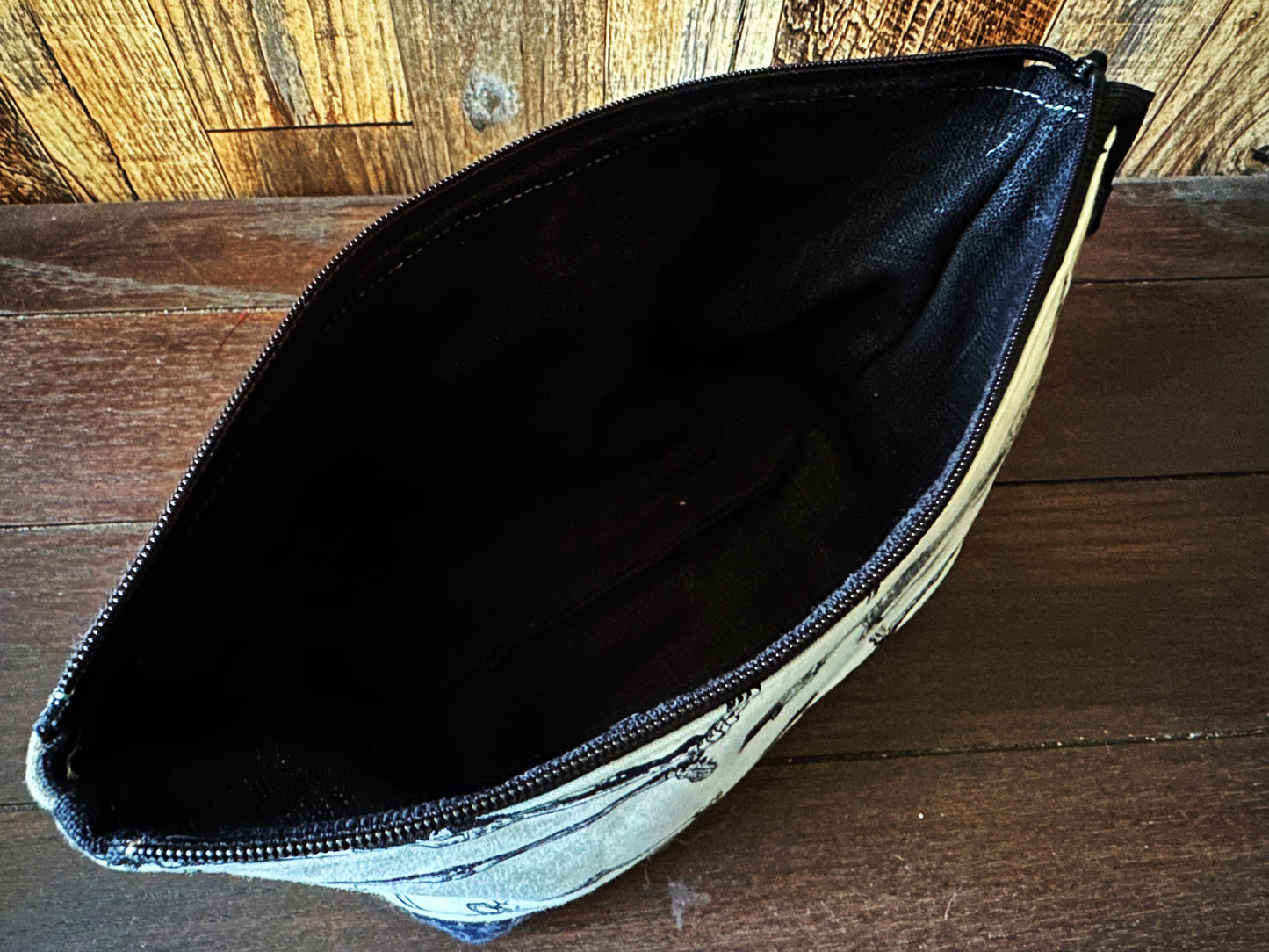 Dapper Skeleton Medium Open Wide Spindle Bag