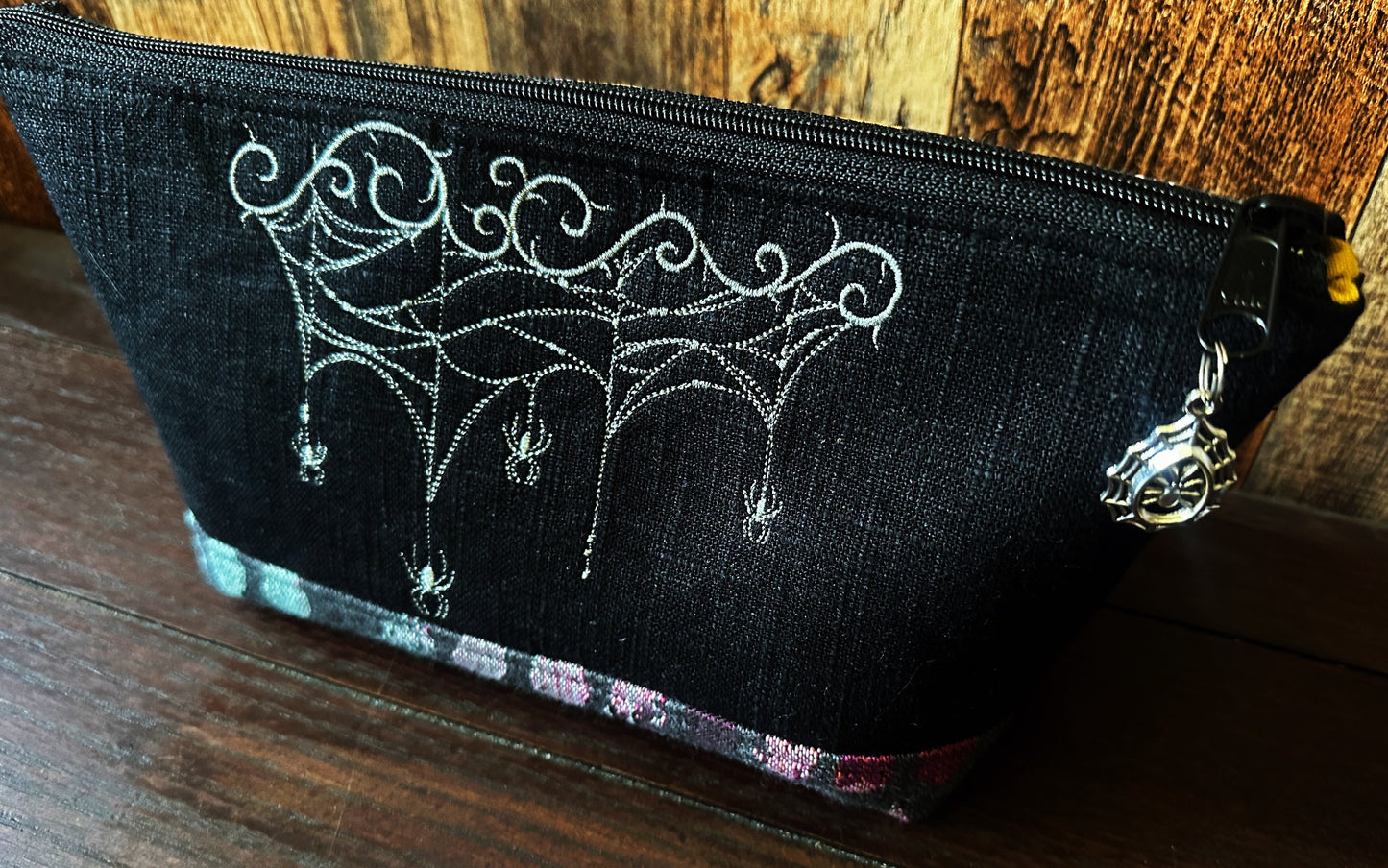 Cobweb Drape Medium Open Wide Spindle Bag