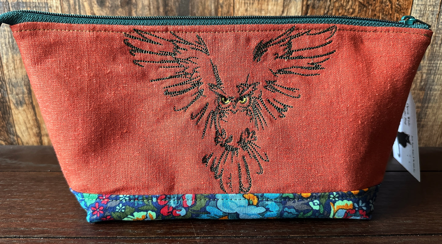 Fierce Owl Medium Open Wide Spindle Bag