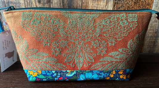 Fierce Owl Medium Open Wide Spindle Bag