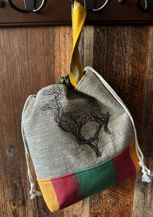 Deer in the Leaves Small Project Bag