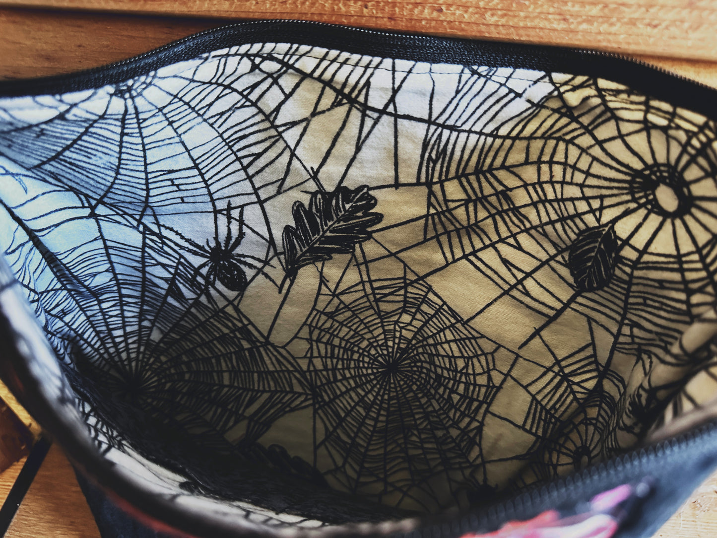Crow and Spider Zipper Top Crossbody Tote Bag (Copy)