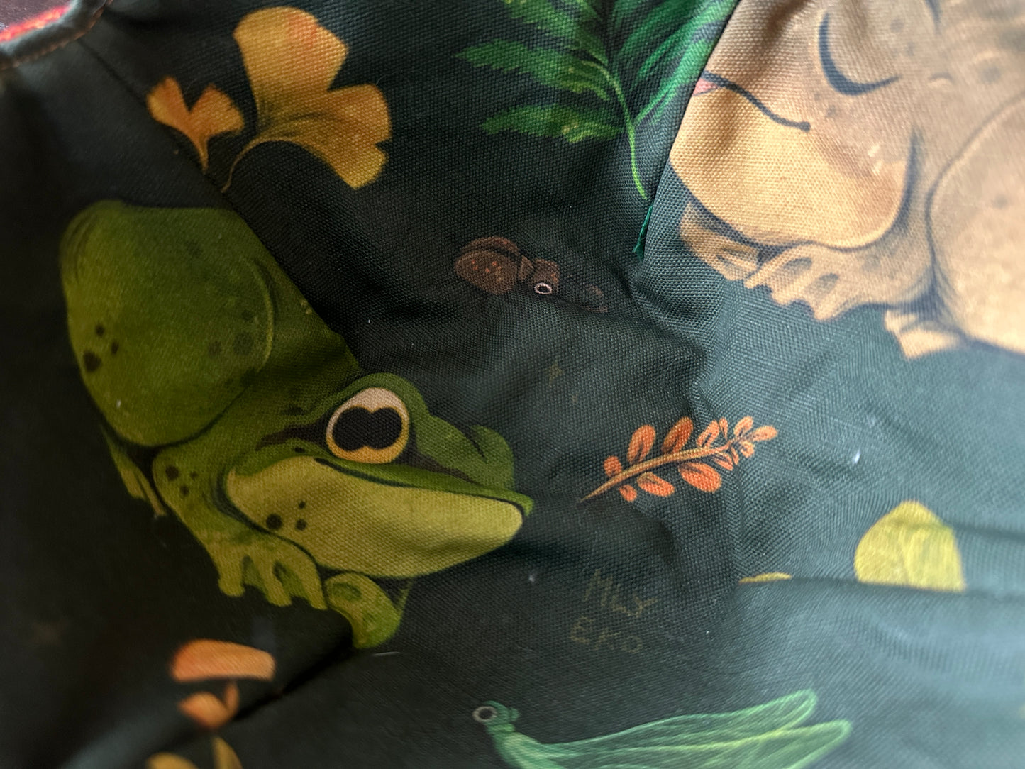 Frog and Friends Bowl Cozy