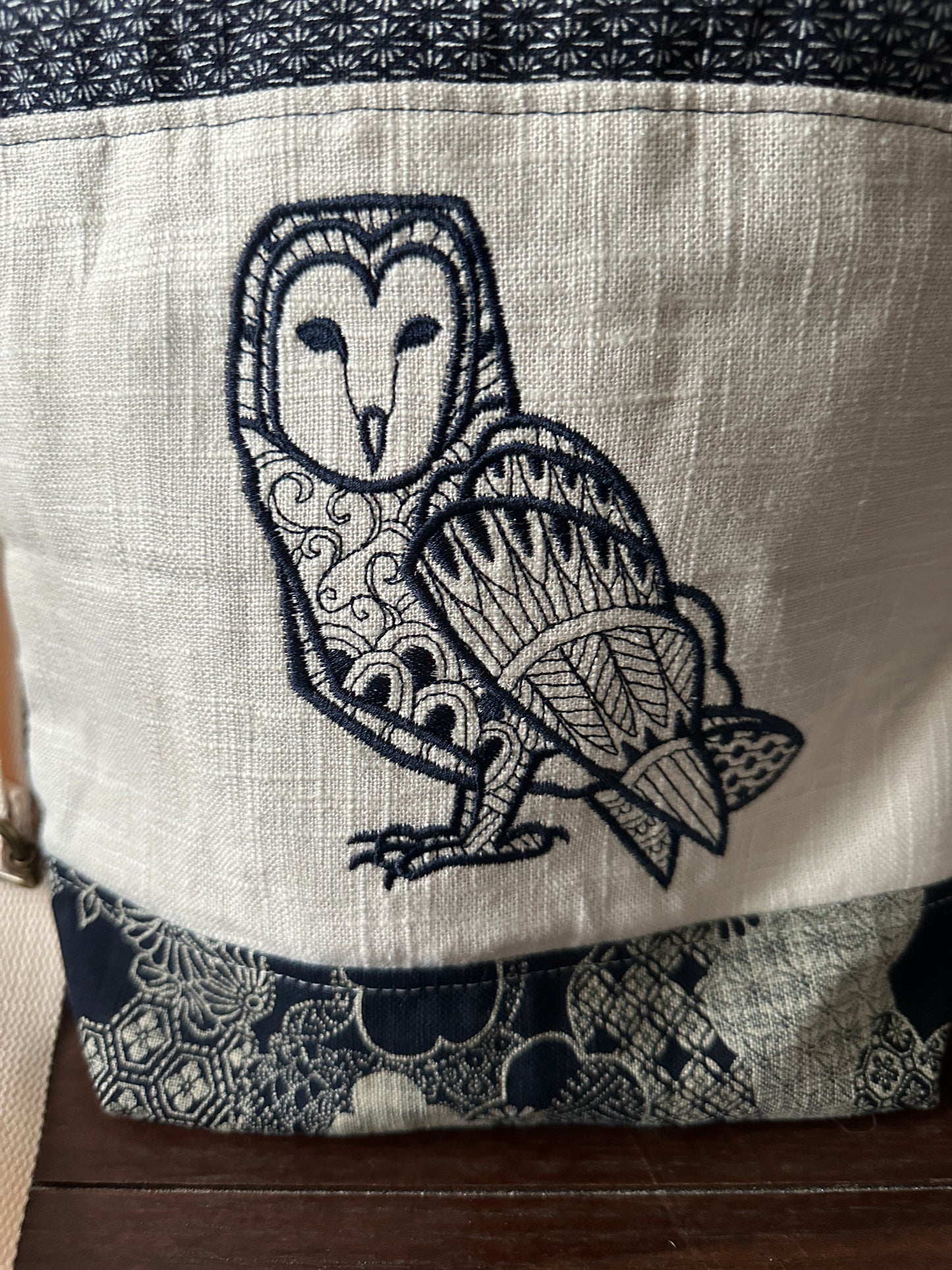 Indigo Linen and Barn Owl Medium Project Bag w/ Shoulder Strap