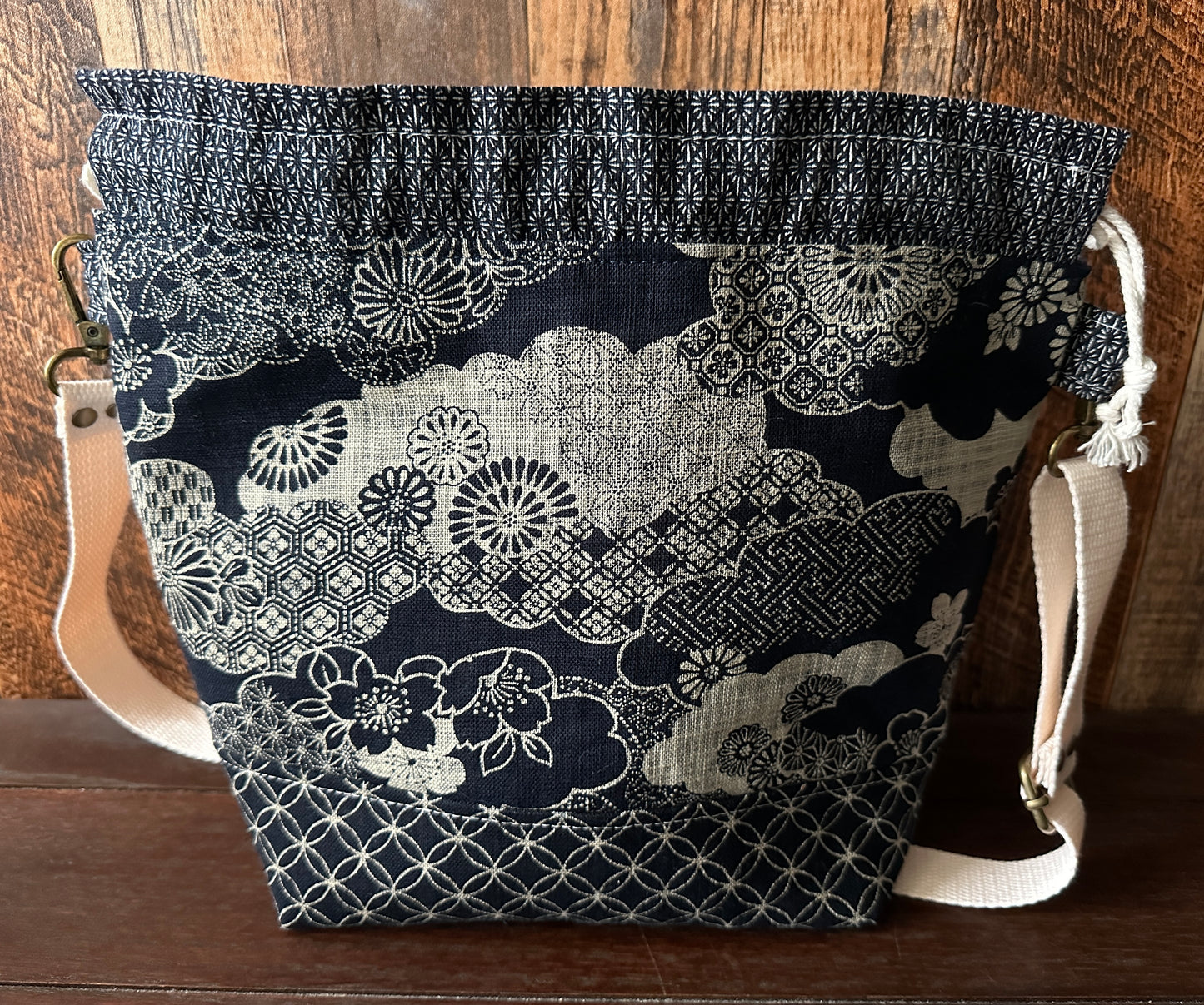Indigo Linen and Barn Owl Medium Project Bag w/ Shoulder Strap