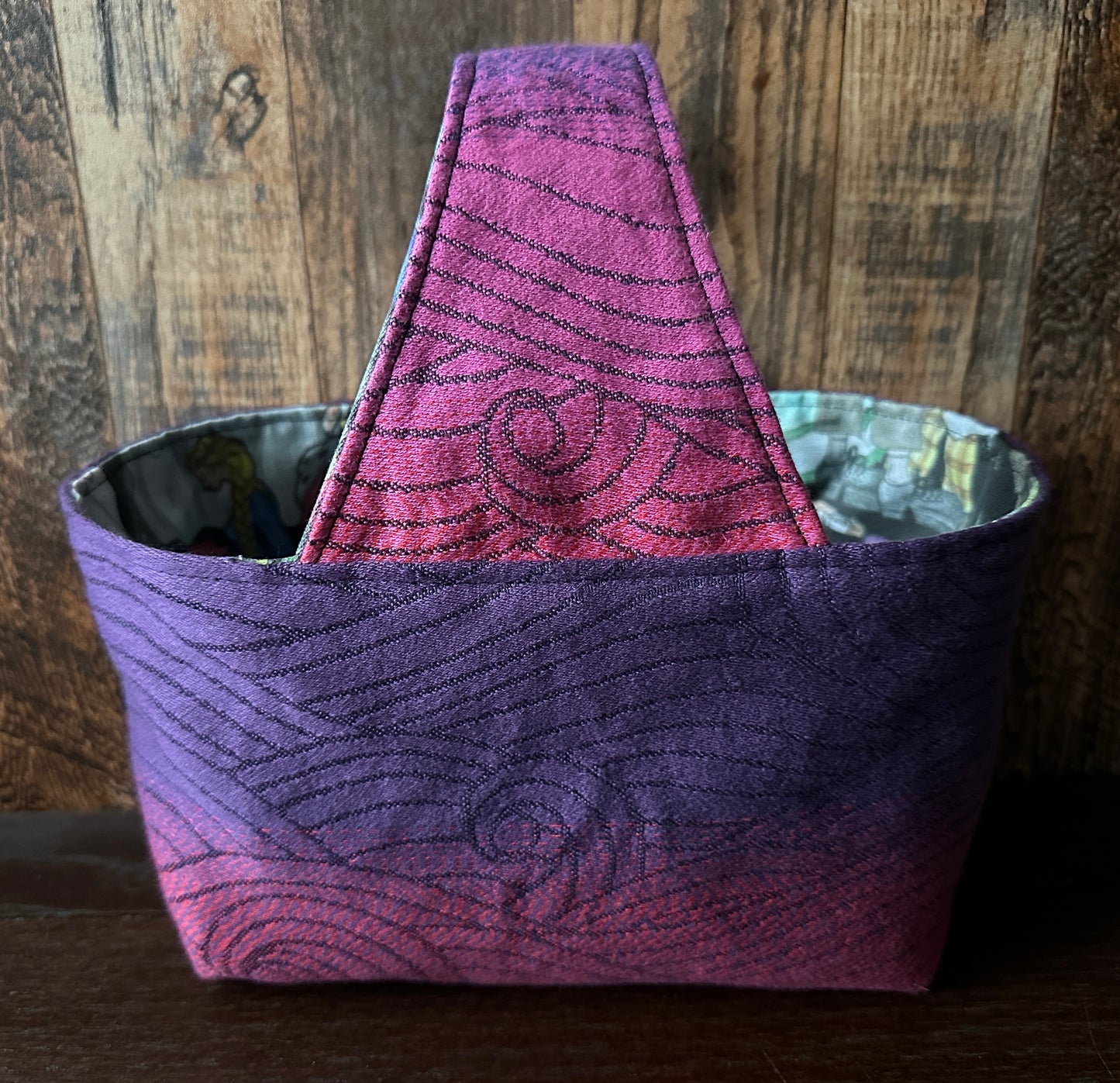 The Classics Small Basket Bag