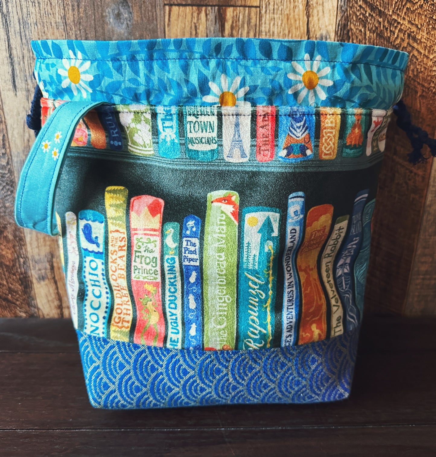 Book Nerd Medium Project Bag